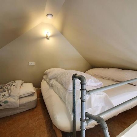 Tiny House In The Sky Hotel Dunedin Exterior foto