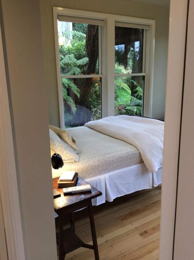 Tiny House In The Sky Hotel Dunedin Exterior foto